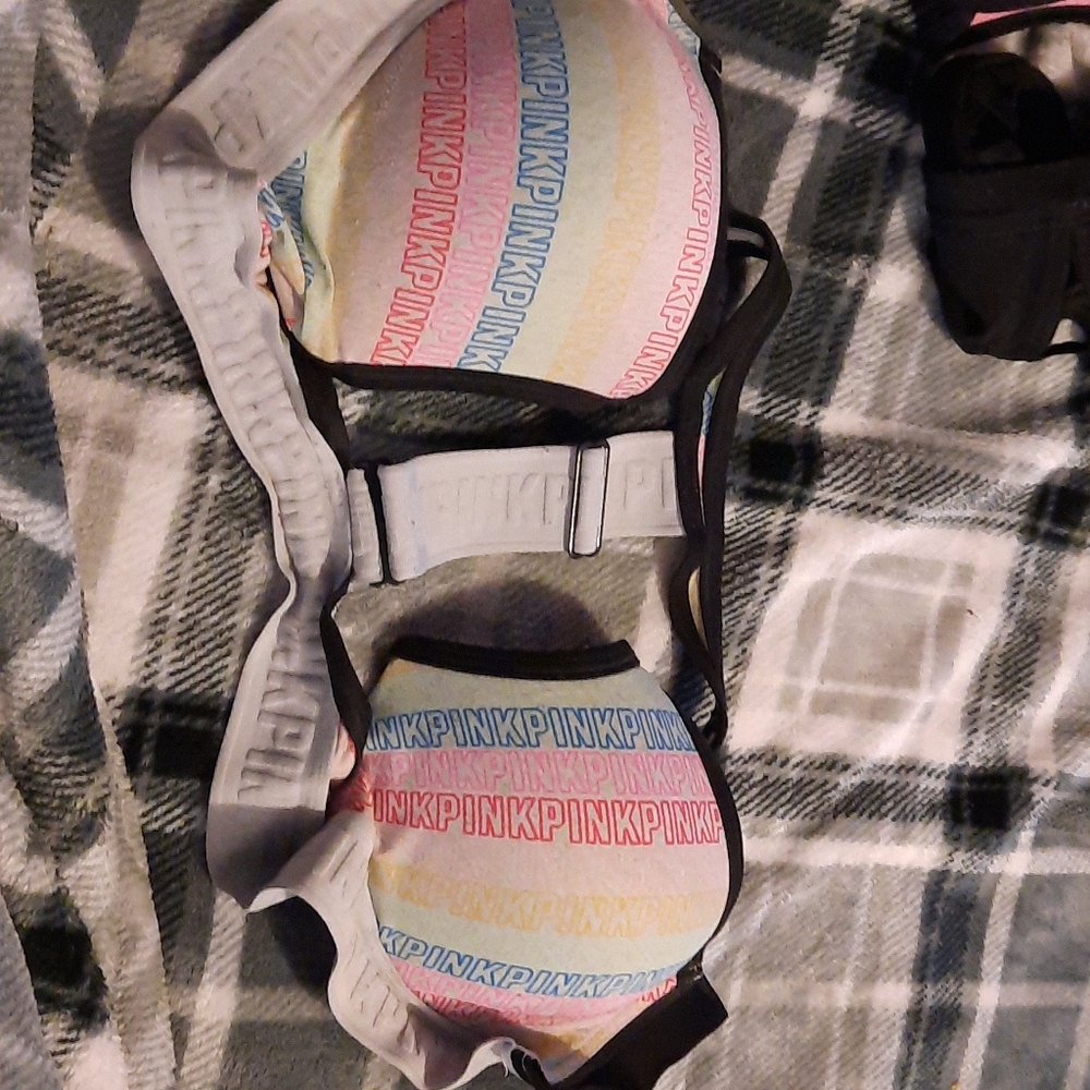 Love pink bra